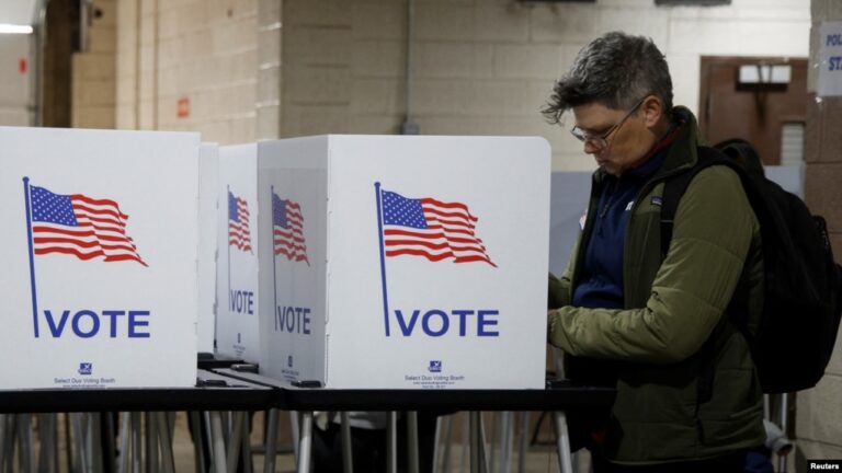 Khảo sát: Người Mỹ lo lắng, thất vọng về chiến dịch tranh cử tổng thống 2024