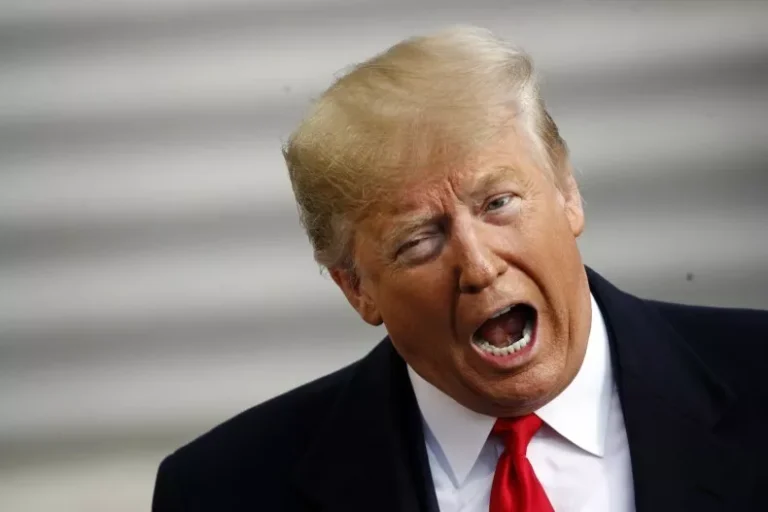 Donald Trump sẽ sa thải ai đầu tiên? Chúng tôi đã hỏi ChatGPT