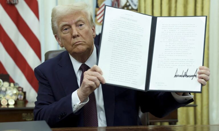THẨM PHÁN: CHẶN LỆNH TRUMP CÓ GIÁ TRỊ CỠ HÀNG HÀNG NGHÌN TỶ USD THẨM PHÁN: CHẶN LỆNH TRUMP CÓ GIÁ TRỊ CỠ HÀNG HÀNG NGHÌN TỶ USD