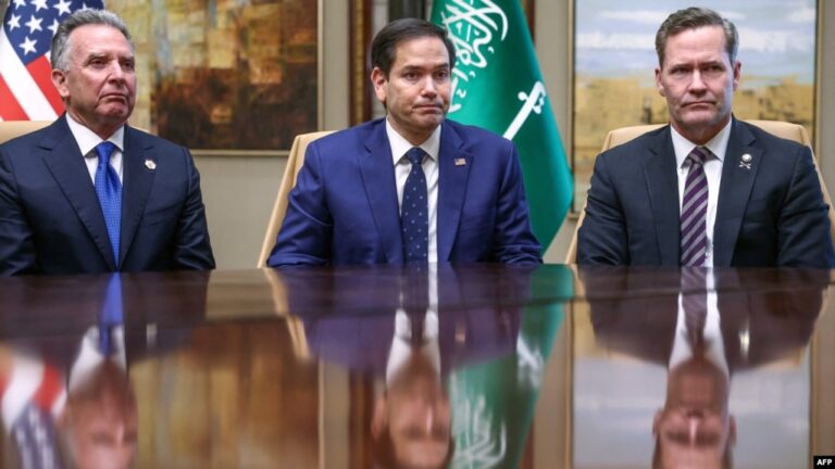 Rủi ro lớn xuất hiện khi ông Trump đảo ngược chính sách của Mỹ đối với Nga Rủi ro lớn xuất hiện khi ông Trump đảo ngược chính sách của Mỹ đối với Nga