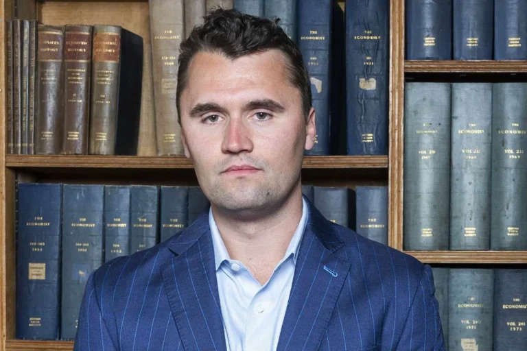 Bộ Tư pháp lặng lẽ xóa bỏ nghiên cứu sau cái chết của Charlie Kirk, trong đó cho rằng các phần tử cực đoan cánh hữu tham gia vào bạo lực chính trị “nhiều hơn nhiều”
