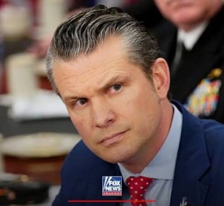 Cách đọc bài Triệu hồi Hàng loạt Tướng lĩnh của Hegseth: Một lời cảnh cáo nhắm vào nền Cộng hòa