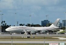 MAGA NỔI LOẠN: “HOÀNG ĐẾ” TRUMP VÀ MÓN QUÀ CHO QATAR