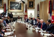 Cắt Giảm Thuế Khi Ngân Sách Thâm Hụt: Màn Ảo Thuật Dành Cho Giới Giàu