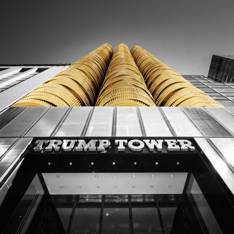 5 kịch bản pháp lý – hành chính mà WLF và DJT có khả năng phải đối mặt