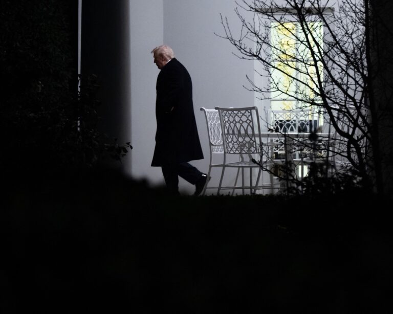 Cuộc điều tra của Trump về mối quan hệ của Epstein với các đối thủ chính trị có thể chỉ là “bức bình phong”, theo lời Đảng Cộng hòa