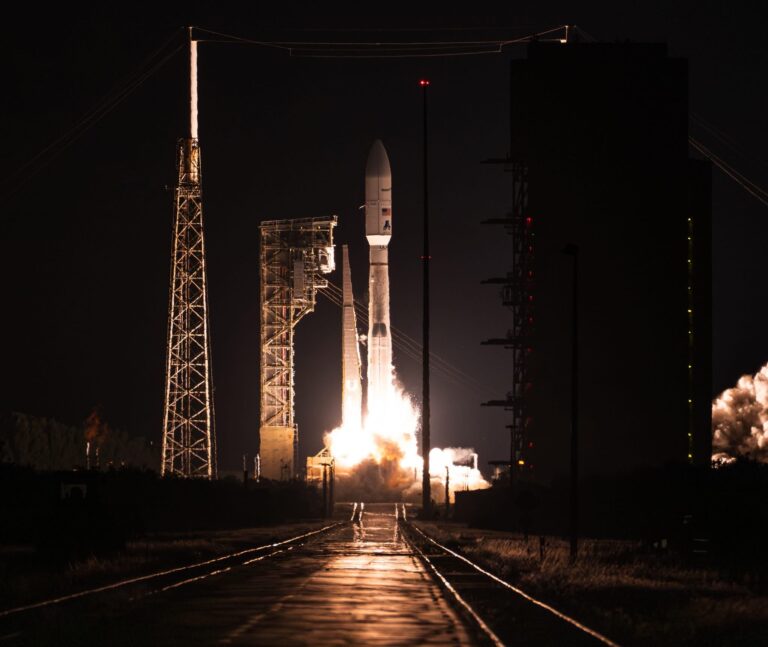 MUSK – TRUNG QUỐC – VÀ LỖ HỔNG AN NINH QUỐC GIA MỸ