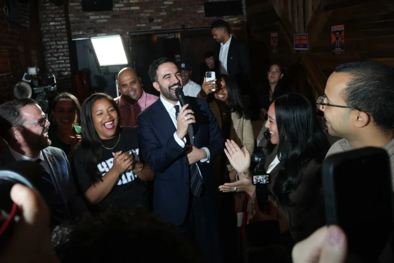 “Chính trị của số đông” – Khi New York thức tỉnh