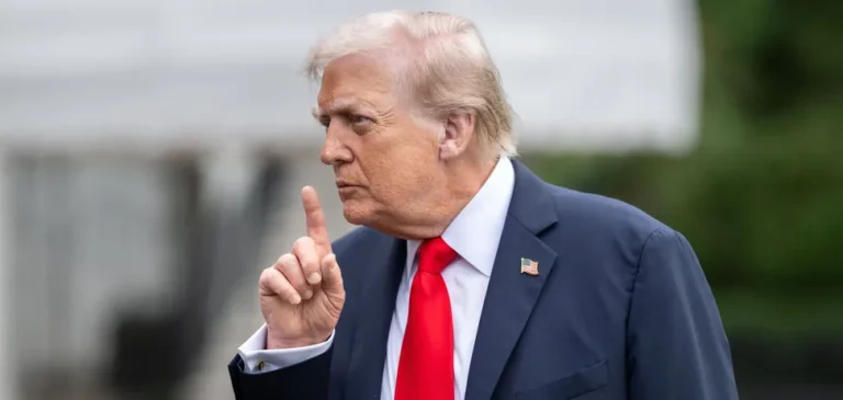 Một “chiến dịch chính trị đặc biệt” chống lại Ukraine: Tại sao kế hoạch hòa bình của Trump sẽ là khởi đầu của một cuộc chiến tranh thậm chí còn lớn hơn. Phỏng vấn Shamshur