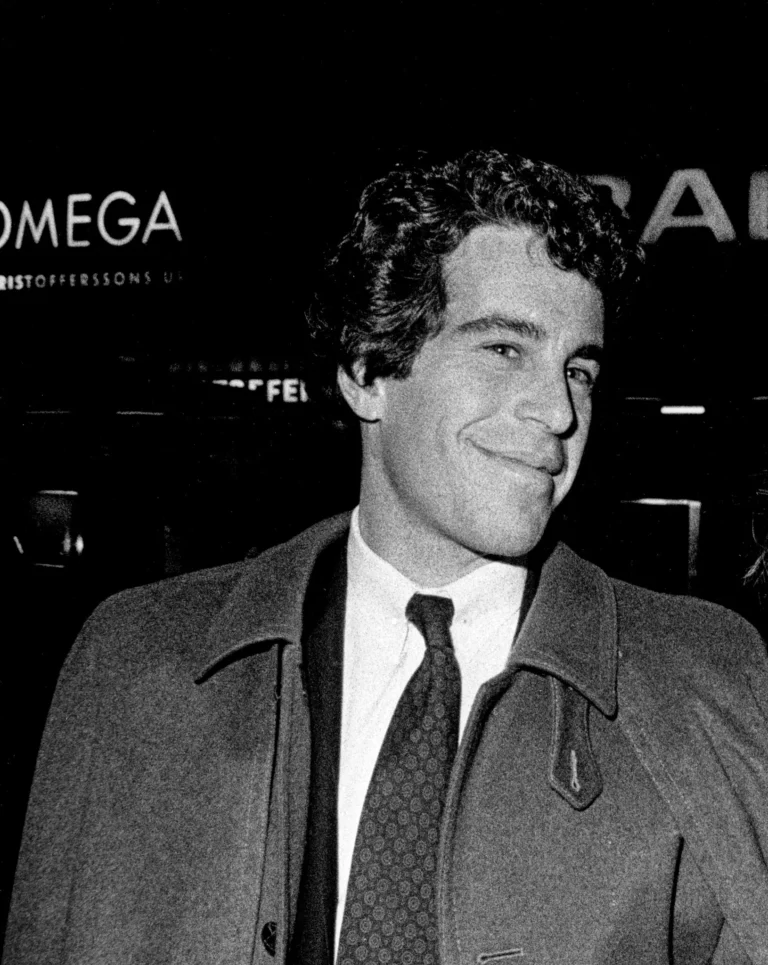 Những điều cần biết về nguồn gốc khối tài sản của Jeffrey Epstein