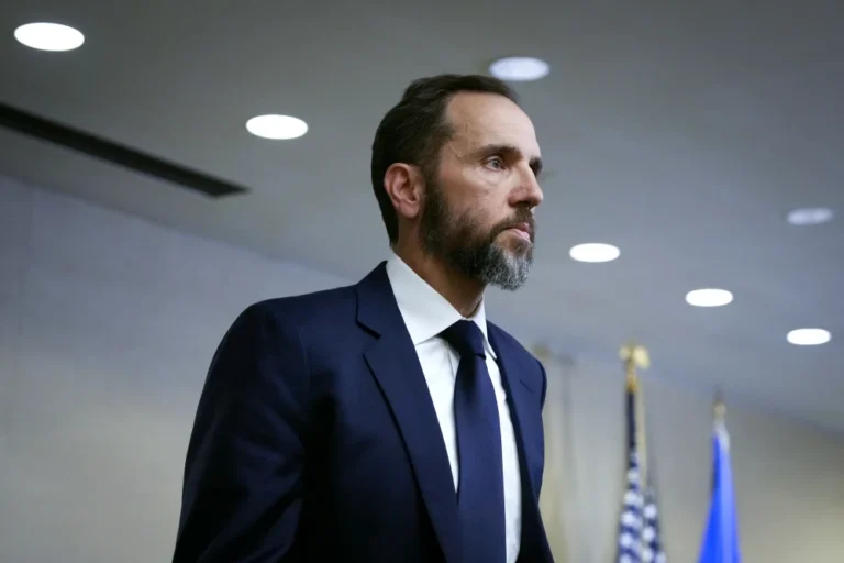 Jack Smith nói với Quốc hội rằng ông có thể chứng minh Trump tham gia “âm mưu phạm tội” nhằm lật ngược kết quả bầu cử 2020