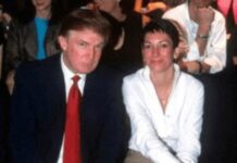 Theo email của công tố viên, ông Trump đã bay trên máy bay riêng của Epstein tám lần trong những năm 1990