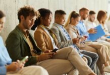 Tác động của việc trì hoãn thuế quan bắt đầu có hiệu lực, có thể khiến các công ty phải cắt giảm biên chế vào năm 2026