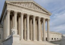 Tối cao Pháp viện sẽ quyết định liệu Trump có thể hạn chế quyền công dân theo nơi sinh hay không