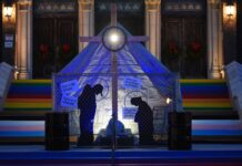 Nếu Chúa Giê-su hiện về vào Giáng Sinh 2025, điều gì sẽ khiến Ngài ngạc nhiên?