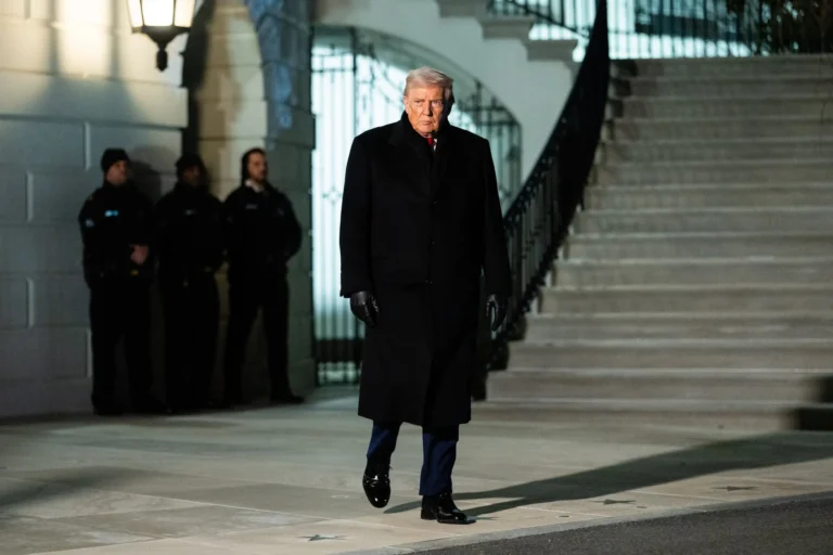 Tổng thống Trump đến Davos giữa những lo ngại sâu sắc về liên minh Mỹ-châu Âu