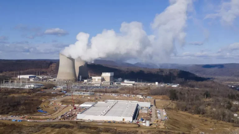 Dầu lửa, hạt nhân : Hoa Kỳ trong tình trạng « khẩn cấp năng lượng » ?