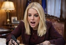 Quốc hội Mỹ sẽ triệu tập tỷ phú Leslie Wexner liên quan đến mối quan hệ với Epstein