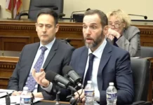 VÌ SAO QUỐC HỘI CÔNG BỐ LỜI KHAI JACK SMITH ĐÚNG ĐÊM GIAO THỪA?