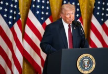 TRUMP ĐỔI LẬP TRƯỜNG VỀ HỘI NGHỊ THỐNG ĐỐC