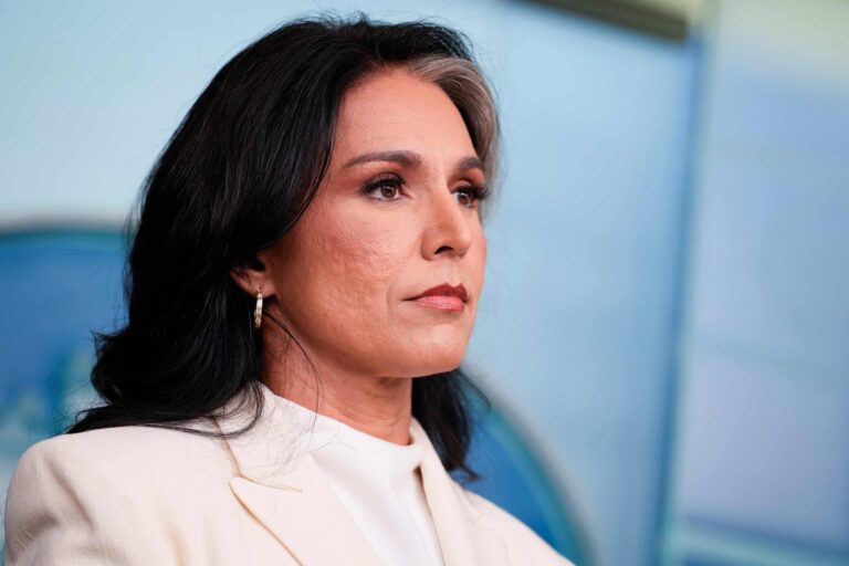 Độc quyền: Giám đốc tình báo của Trump, Tulsi Gabbard, giải thể lực lượng đặc nhiệm tình báo