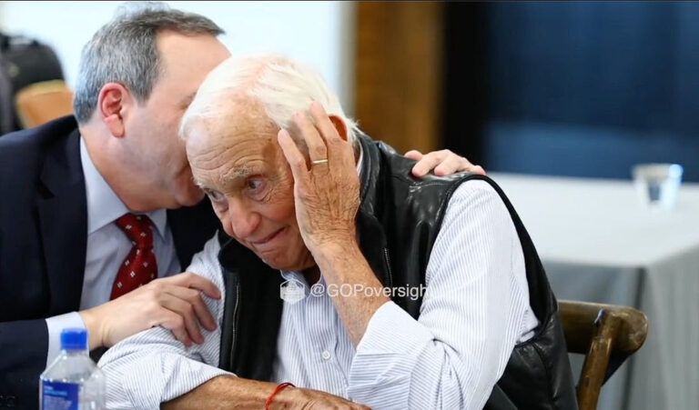 Jeffrey Epstein, gia tộc Rothschild và Hoàng gia