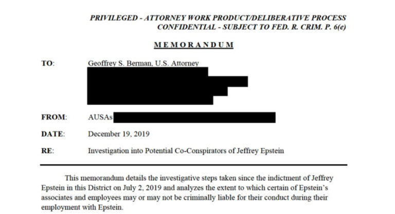 Bộ Tư pháp đã xóa một bản ghi nhớ về các đồng phạm tiềm năng trong vụ truy tố Epstein. Chúng tôi đã lưu giữ nó.