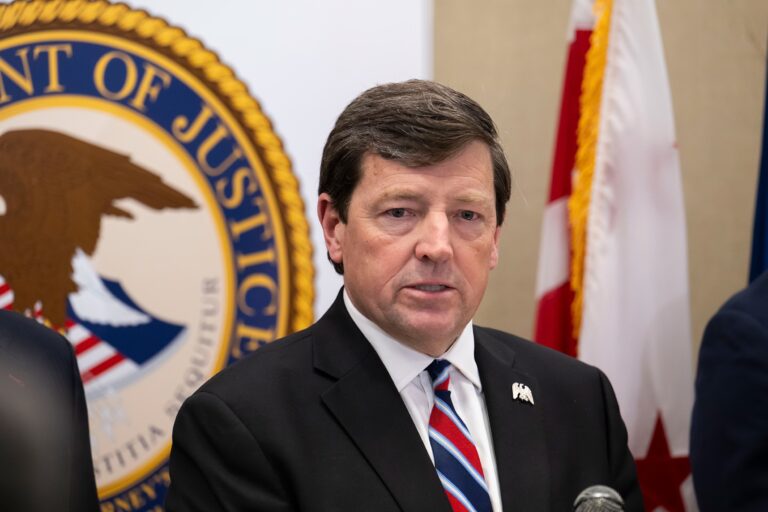 Những hệ lụy thực tế trong vụ kỷ luật của Đoàn Luật sư D.C. đối với luật sư của ông Trump – Ed Martin