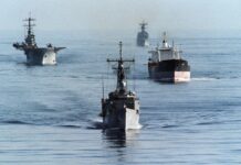 Trump đang tìm lối thoát khỏi Hormuz như thế nào?