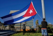 Đội ngũ của ông Trump nhắm vào Cuba bằng các mối đe dọa và lệnh phong tỏa dầu mỏ