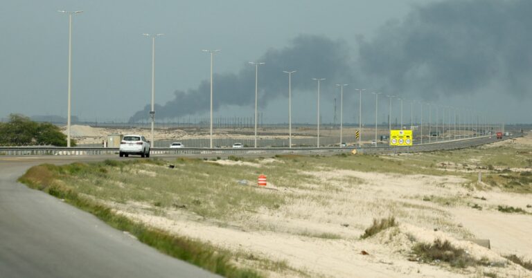 Cuộc chiến Iran: Một cuộc chiến đầy nghịch lý và những điều “lạ”