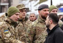 Ukraine đã nhặt lên ngọn đuốc mà nước Mỹ đánh rơi