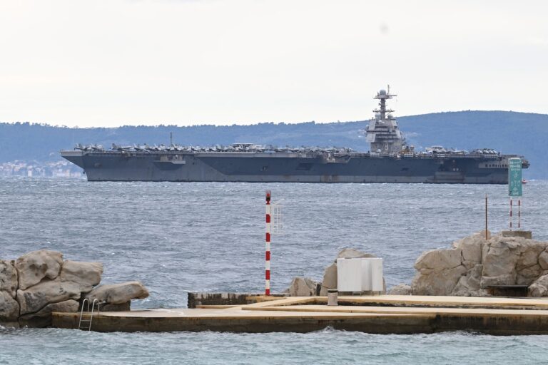 Tàu sân bay Mỹ sẽ rời Trung Đông, giảm bớt sức mạnh quân sự trong bối cảnh chiến tranh Iran.