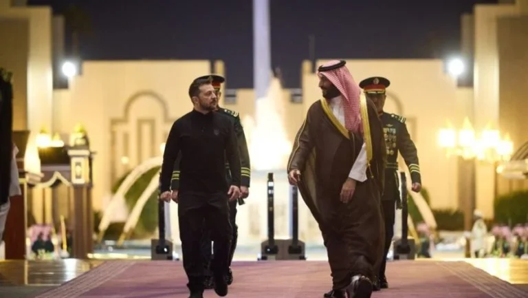 Ukraine: từ quốc gia bị xâm lược thành “cường quốc xuất khẩu chiến tranh”