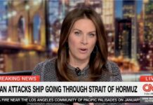 Người dẫn chương trình CNN khiến ông Trump bẽ mặt bằng thực tế đầy bất lợi.