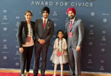 Các giám khảo bị cáo buộc trừ điểm một học sinh người Sikh tại cuộc thi kiến thức công dân toàn quốc