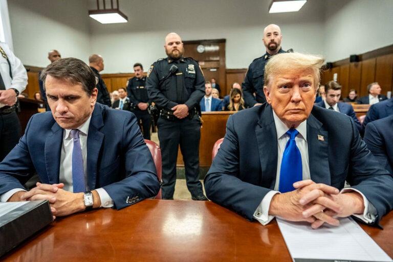 Những “Gờ Giảm Tốc” Trên Hành Trình Báo Thù Của Trump