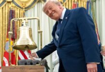 6 triệu USD mỗi ngày: Các tài liệu công khai của Trump cho thấy ông là con quái vật lớn nhất trong “đầm lầy” chính trị.