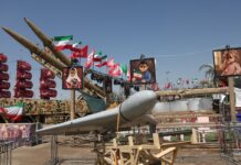 Quan chức Iran: Eo biển Hormuz sẽ tiếp tục bị phong tỏa trừ khi Mỹ đáp ứng các điều kiện