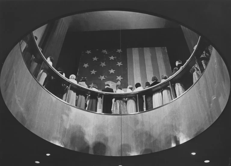 Cách Smithsonian trở thành chiến trường mới nhất trong cuộc chiến văn hóa của ông Trump